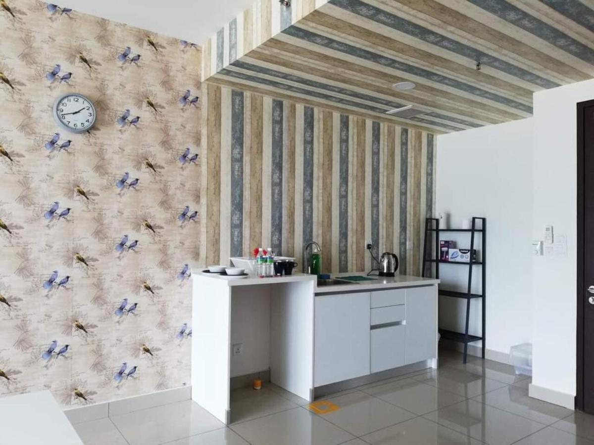 Peanut Butter Homestay - Trefoil Setia Alam Shah Alam Exterior foto